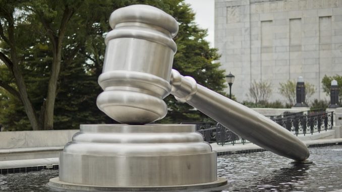 gavel-statue-2771088_960_720