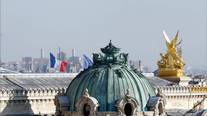 paris-2083469_1280