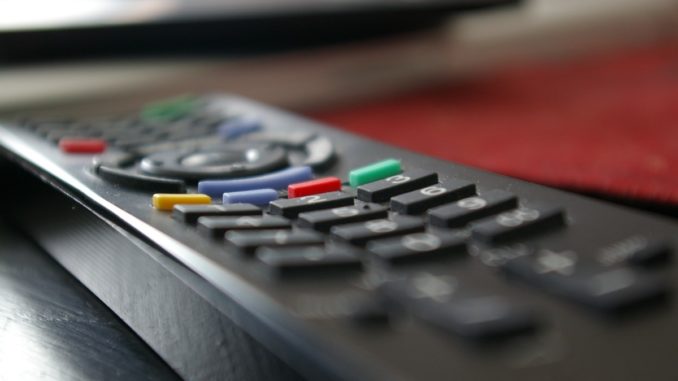 remote_control_black_sony_command_joystick-1097186.jpg!d