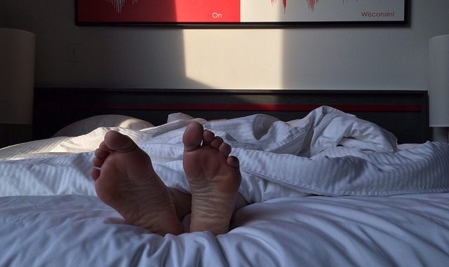 feet-2308646_640